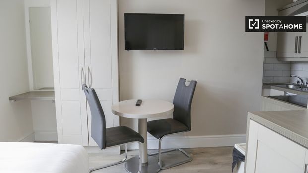 Studio for rent in Portobello, Dublin - Photo 1