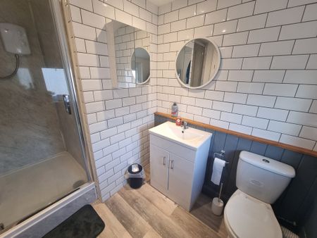 2 Bed Student Accommodation - Photo 5