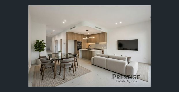 Luxurious Family Residence! - Photo 1