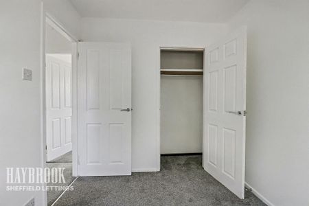 2 bedroom terraced house to rent - Photo 3