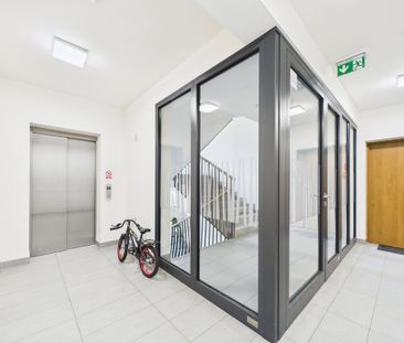 2 pokoje, balkon i garaż – komfort i styl w jednym - Фото 5