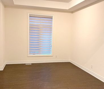 For Lease - 63 Blenheim Circle, Whitby, Ontario - Photo 2