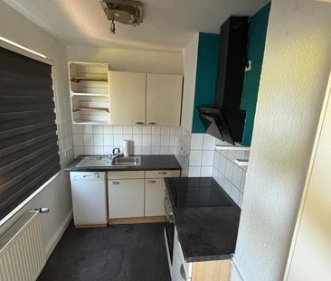 Ruhige Single Wohnung mit sonnigem Balkon ins Blick ins Grüne - Foto 1