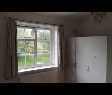 Room in a Shared House, Green Lane, SM4 - Photo 3