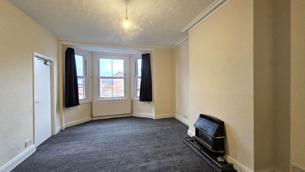 1 bed flat to rent in St. Marys Street, Whitchurch, SY13 - Photo 1