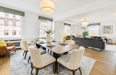 Grosvenor Square, W1K, London - Photo 3