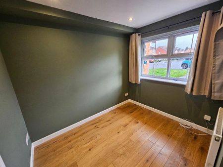 3 bedroom semi-detached house to rent - Photo 4