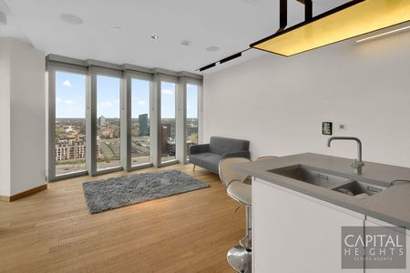 Manhattan Loft Gardens, International Way, London - Photo 5