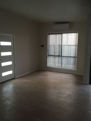 BRAND NEW 2 BEDROOM GRANNY FLAT - Photo 1