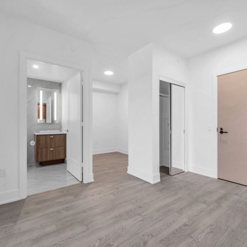 For Lease - 858 Dupont Street Unit# 409, Toronto, Ontario - Photo 1