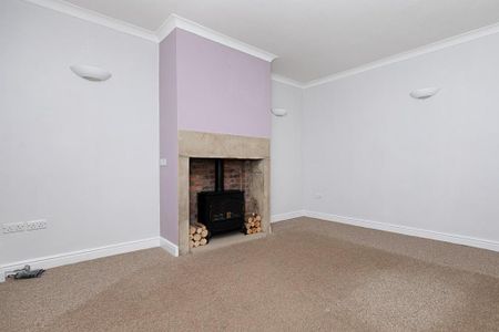 3 bedroom terraced house to rent - Photo 2