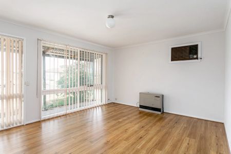 Four bedroom home with large rumpus area - Photo 2