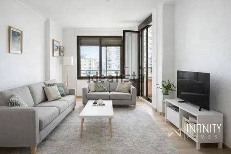 Alquiler de piso en Plaza Zabalburu - Photo 2