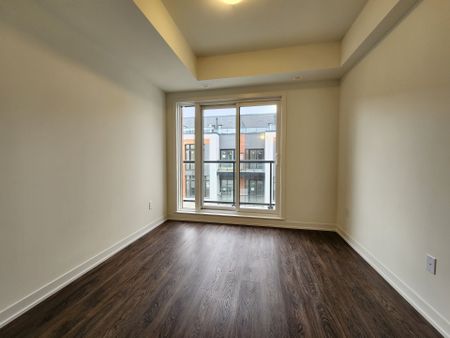 For Lease - 14 David Eyer Drive Unit# 1012, Richmond Hill, Ontario - Photo 5
