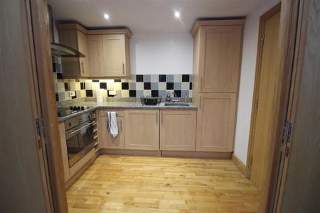 2 bedroom apartment to rent - Photo 2