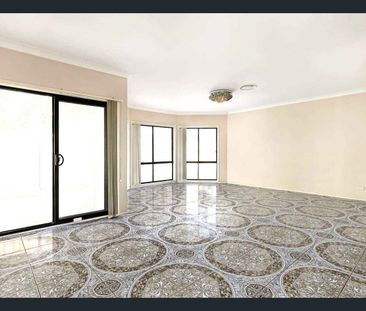 5 Bedroom Home - Photo 1