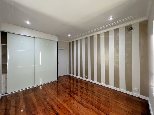 Large 4 Bedroom Brick Home - Photo 1