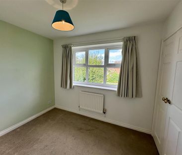 4 bedroom detached house to rent - Photo 6