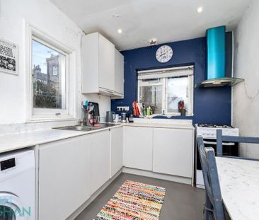 3 bedroom terraced house to rent - Photo 6