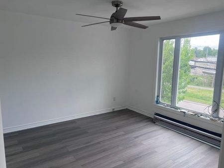643 Rue Melançon Saint-Jérôme, QC J7Z - Photo 3