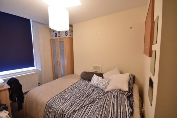 7 Bed - Clayton Park Square, Jesmond - Photo 1