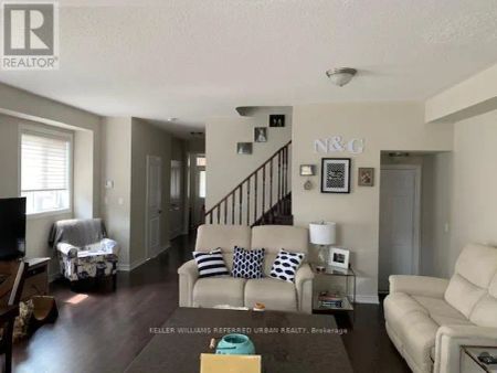 23 MORRA AVENUE - Photo 2