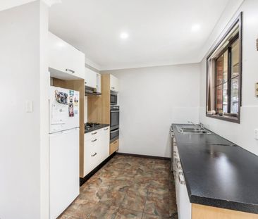 Neat Three Bedroom Family Home in Central Location - Photo 2