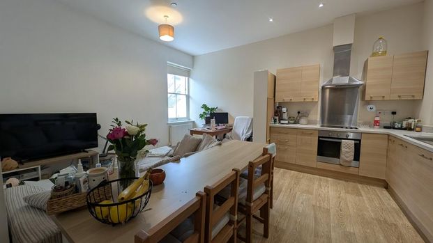 1 bedroom flat to rent - Photo 1