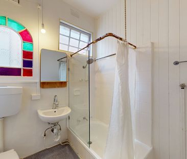 DELIGHTFUL TERRACE WITH UTILITIES INCLUDED! - Photo 3