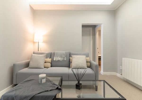 Carrer de Prats de Molló, Barcelona, Catalonia 08021