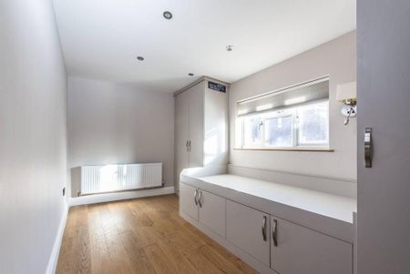 4 bedroom terraced house to rent - Photo 5