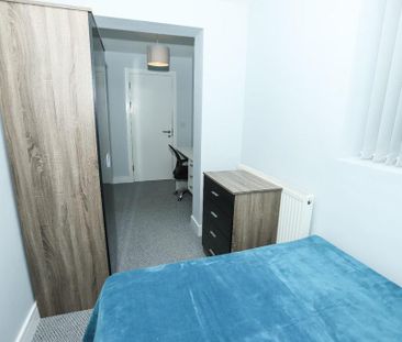 5 bedroom private hall to rent - Photo 4