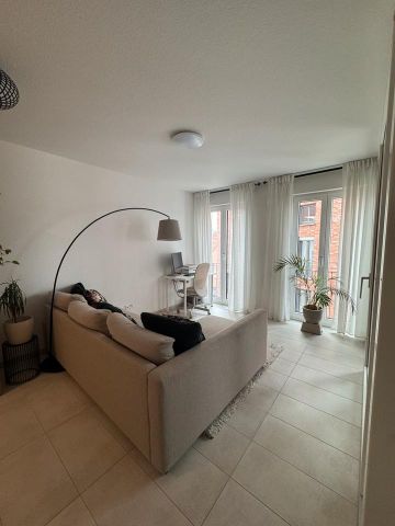 Moderne und teilmöbelierte 2-Zimmer Wohnung mit Loggia - Foto 2
