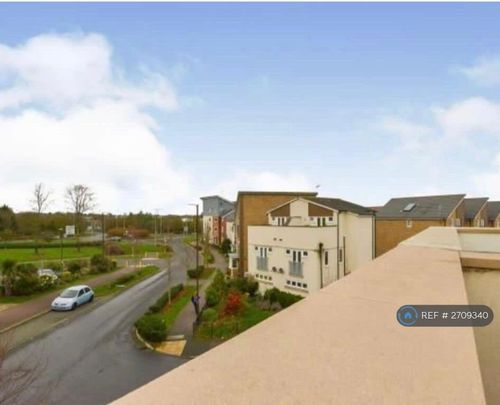 3 bedroom end of terrace house to rent - Photo 1