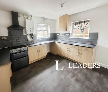 3 bedroom semi-detached to rent Reedham Way, Stoke-On-Trent, ST2 - Photo 5