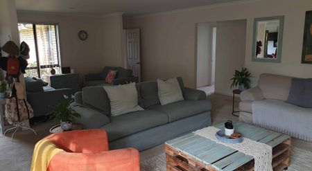 Walk to town - Photo 2