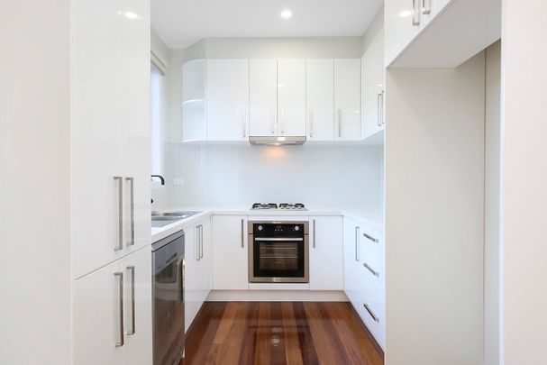 1/103-105 St Vigeons Road, Reservoir VIC 3073 - Photo 1