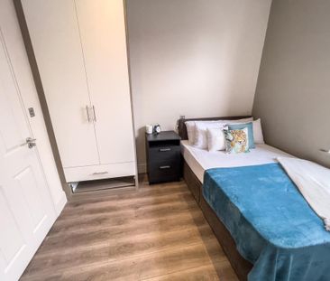 6 bedroom terraced house to rent - Photo 5