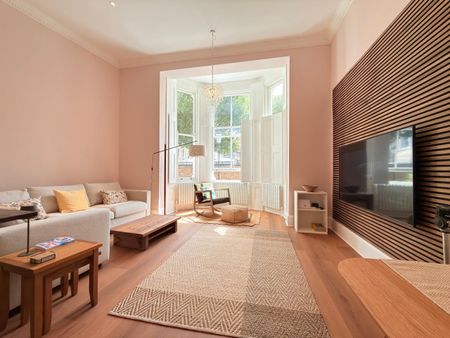 1 Bed Flat, Penywern Road, SW5 - Photo 5