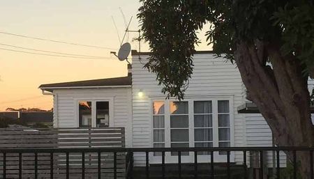 Cute sunny character cottage - Photo 3