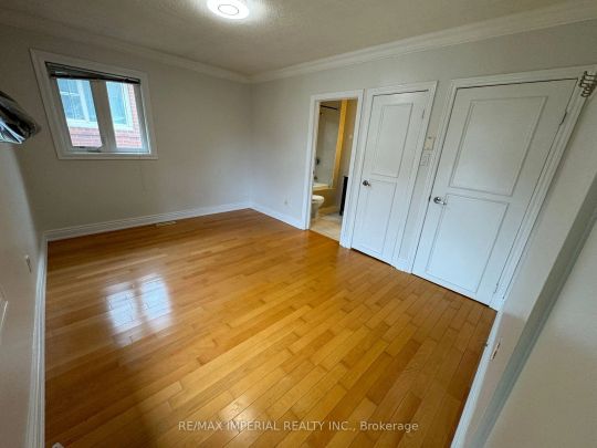 Detached Home For Lease | N9250381 - Photo 1