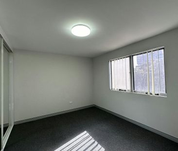 TWO BEDROOM APARTMENT IN THE HEART OF BANKSTOWN CBD - Photo 2