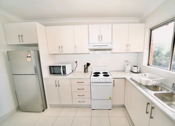 20 Harbourne Rd, Sydney - Photo 1