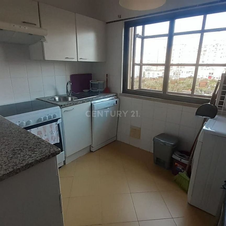 Apartamento T1, mobilado, para arrendamento em Telheiras - Photo 1