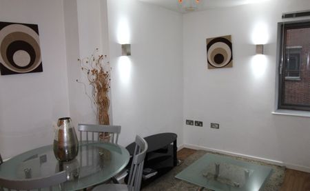 Basilica, LS1 - Photo 2