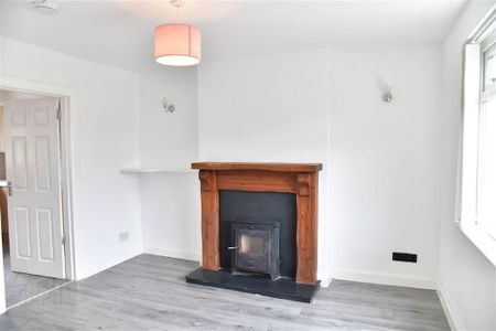 5 Guide Street, Broughshane, BT42 4JU - Photo 2