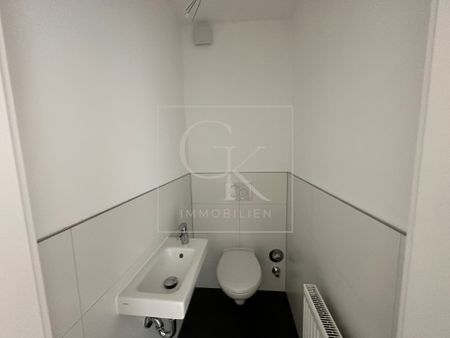 Erstbezug nach Modernisierung von großzügiger 4-Zimmer-Wohnung mit Balkon & Gäste-WC - Photo 4