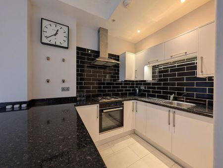 1 bedroom flat to rent - Photo 2