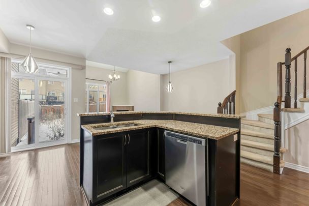 For Lease - 359 Kingbrook Drive, Kanata, Ontario - Photo 1