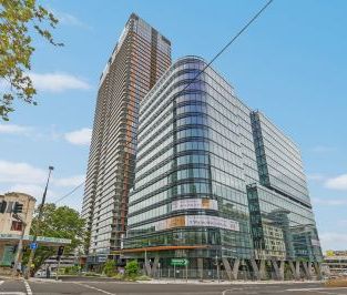 Experience premier luxury in St Leonards - Photo 3